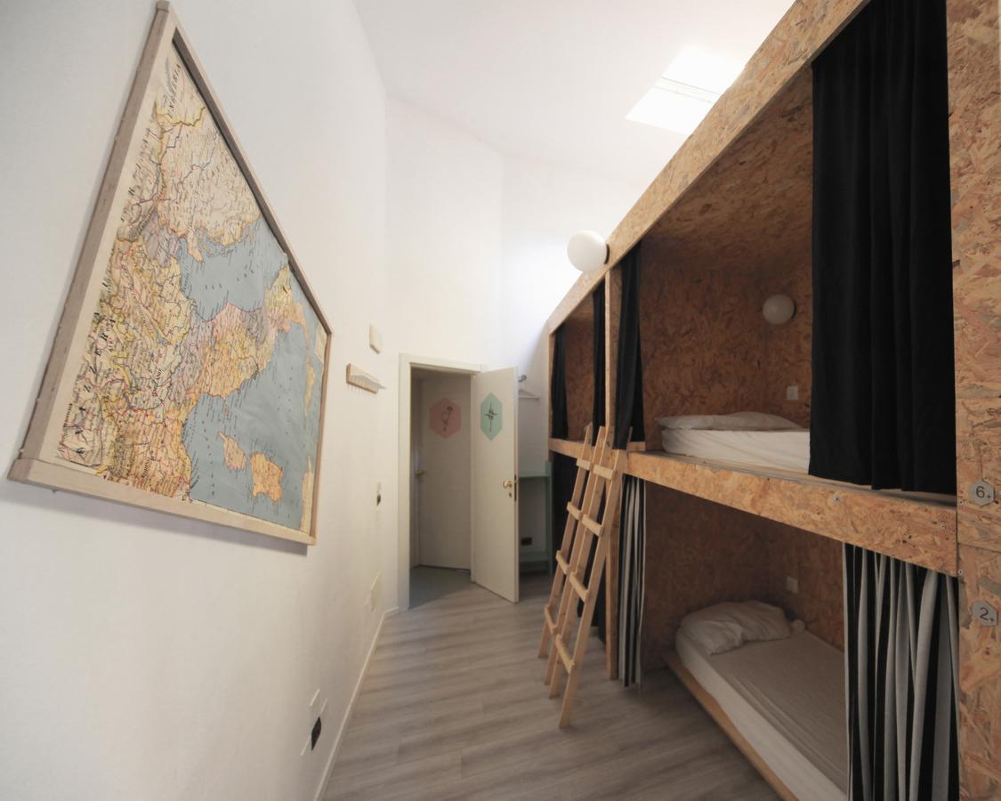 Dopa Hostel Bologna Eksteriør billede